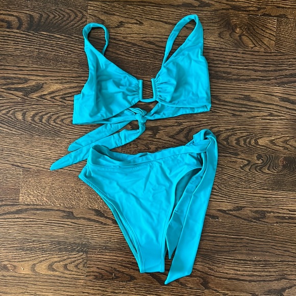 AWAY THAT DAY swimsuit bottoms - Picture 4 of 5